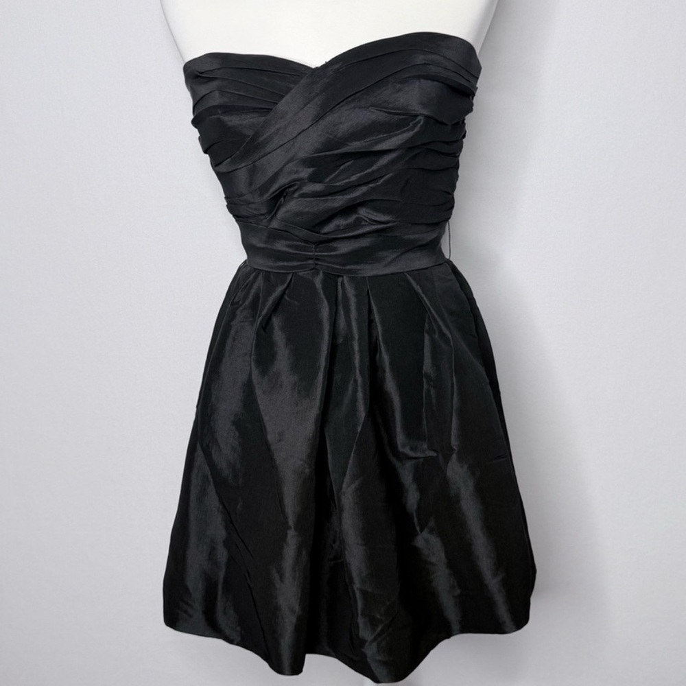 Calvin Klein Little Black Dress Strapless Mini Dress Cocktail Dress size 10